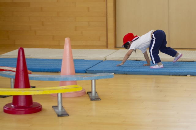 子どもの習い事におすすめのスポーツ　体操教室