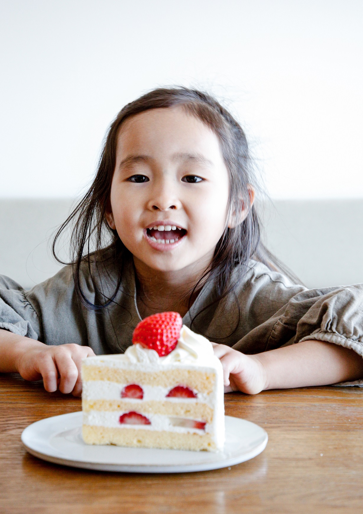 ケーキを食べる子ども　写真撮影のコツ