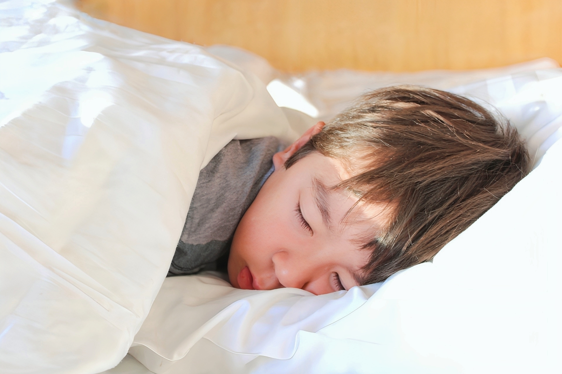 子どもの成長に大切な睡眠時間と睡眠の質。寝る前のスマホはやめた方がいい01