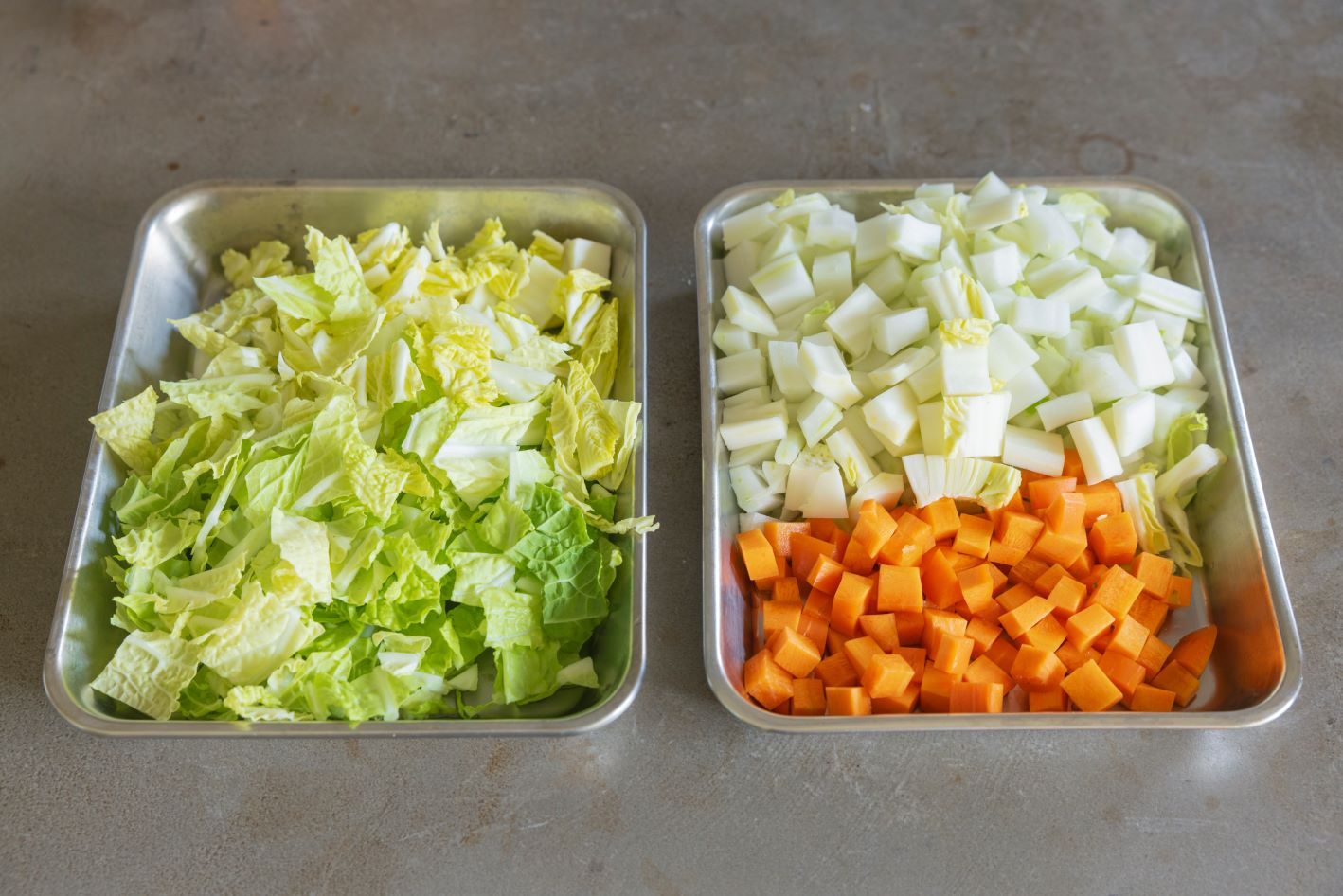 白菜と鶏肉のとろみ丼　材料