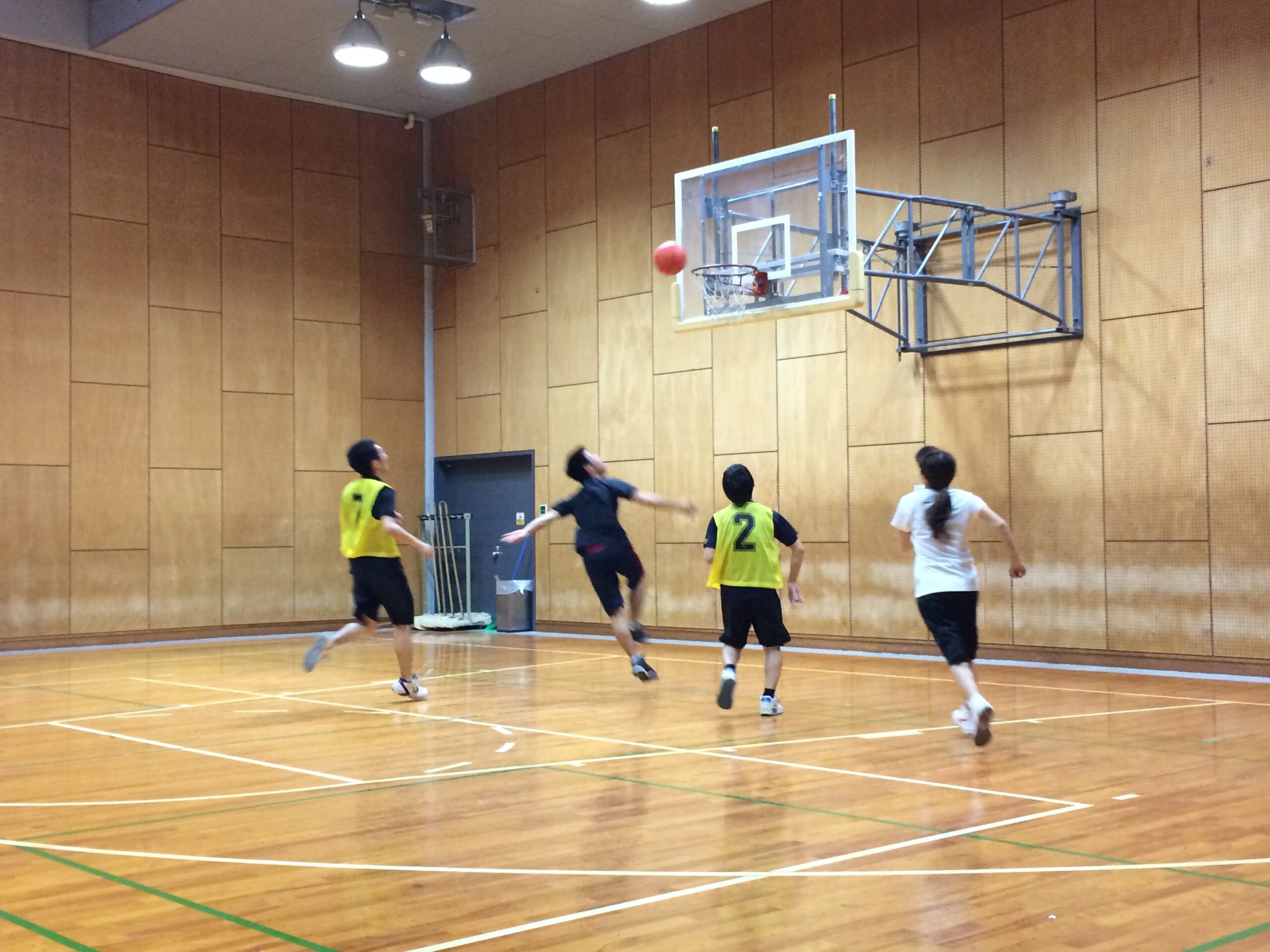 人気の習い事「バスケットボール」で身につく力とは? チーム選びのポイントや子どもの成長につながる保護者の関わり方 02